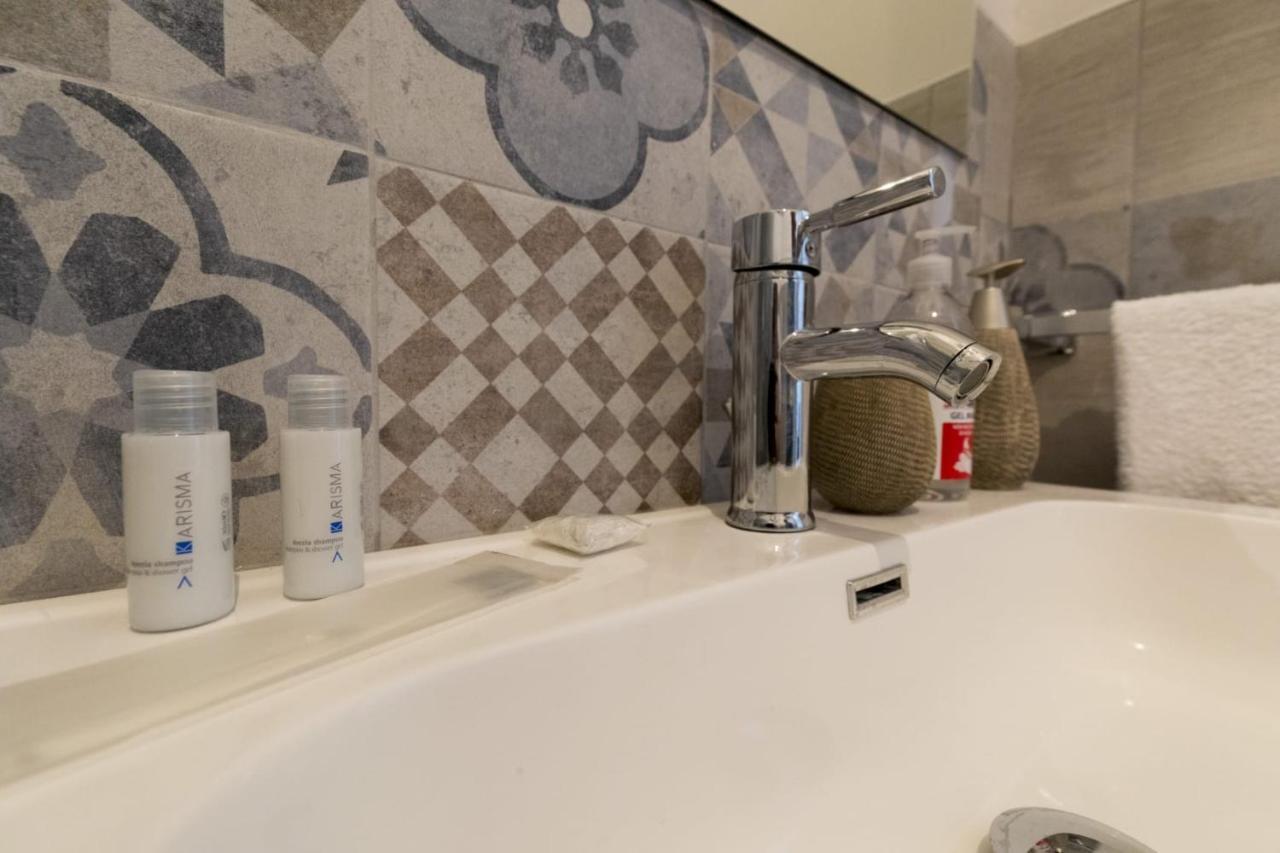 פלרמו Residenza Barone Appartamento Turistico מראה חיצוני תמונה