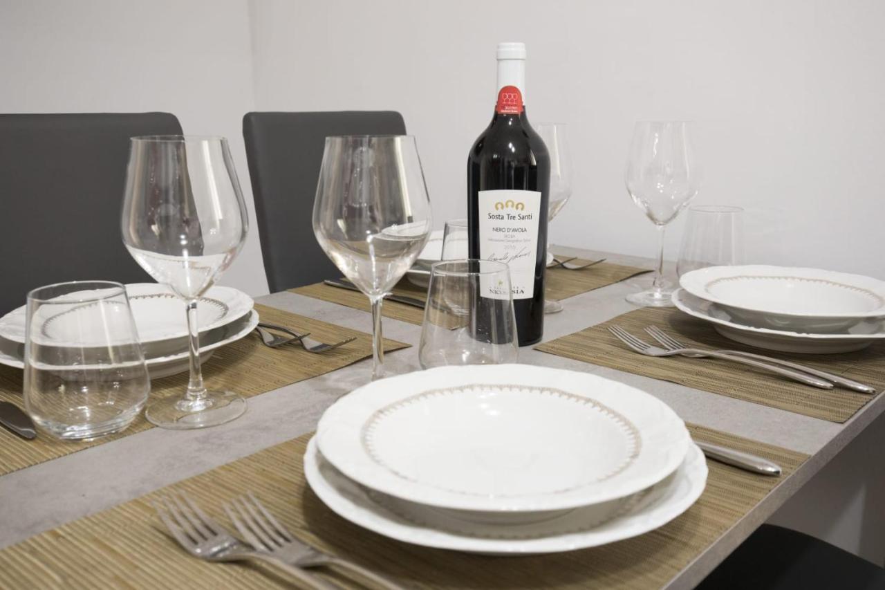 פלרמו Residenza Barone Appartamento Turistico מראה חיצוני תמונה